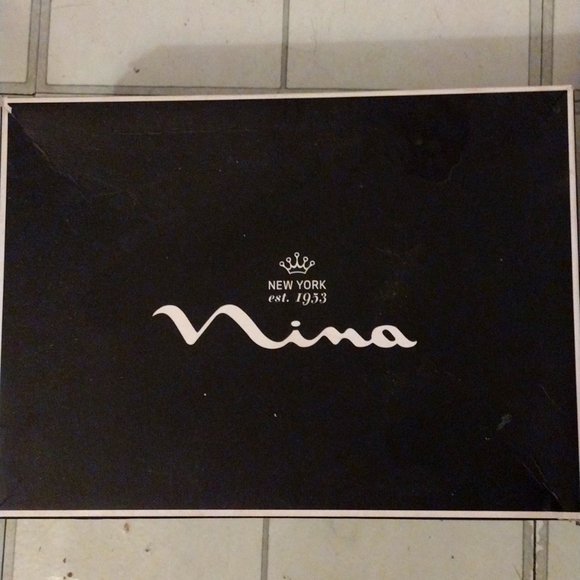 Naughty Spike, Black Leather, "Fergalicious" 3.5in High Heels.Size 8.5 M. - Picture 10 of 11